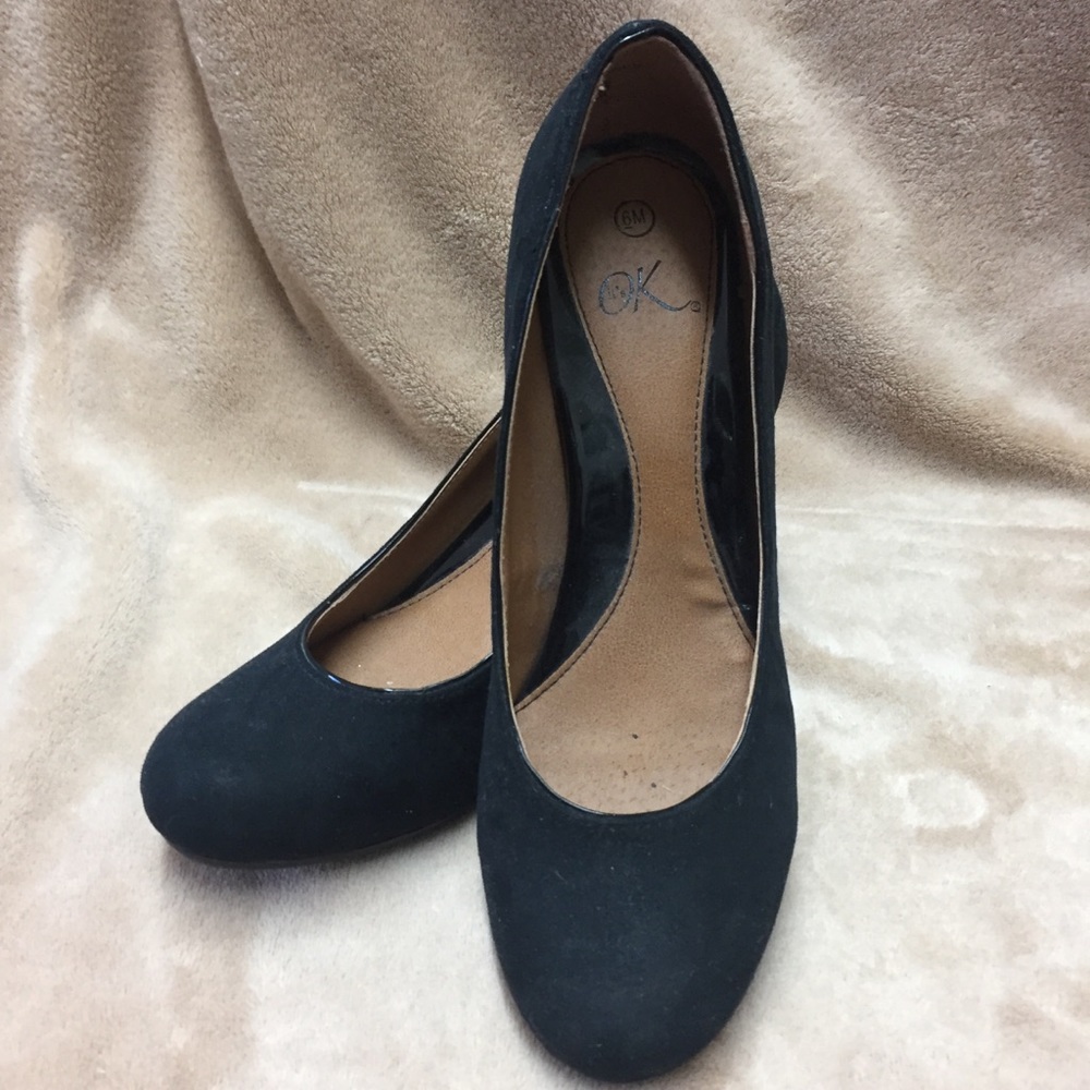 Black Classic Suede Shoes Heels Pumps Sz 6